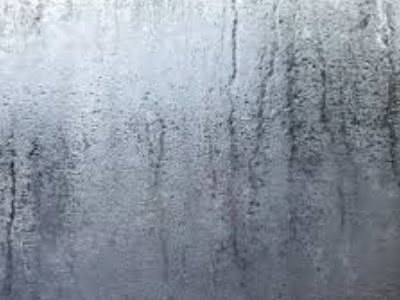 Een beslagen spiegel